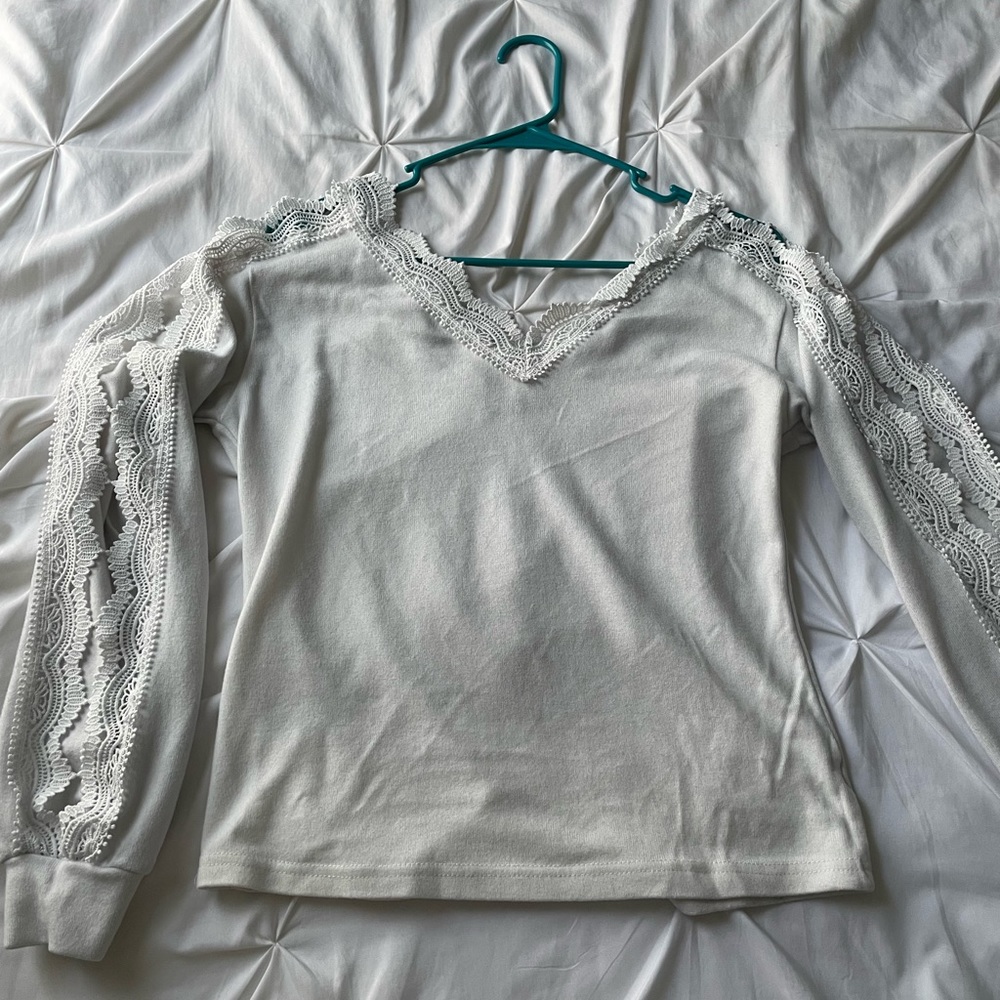 White lace long sleeve